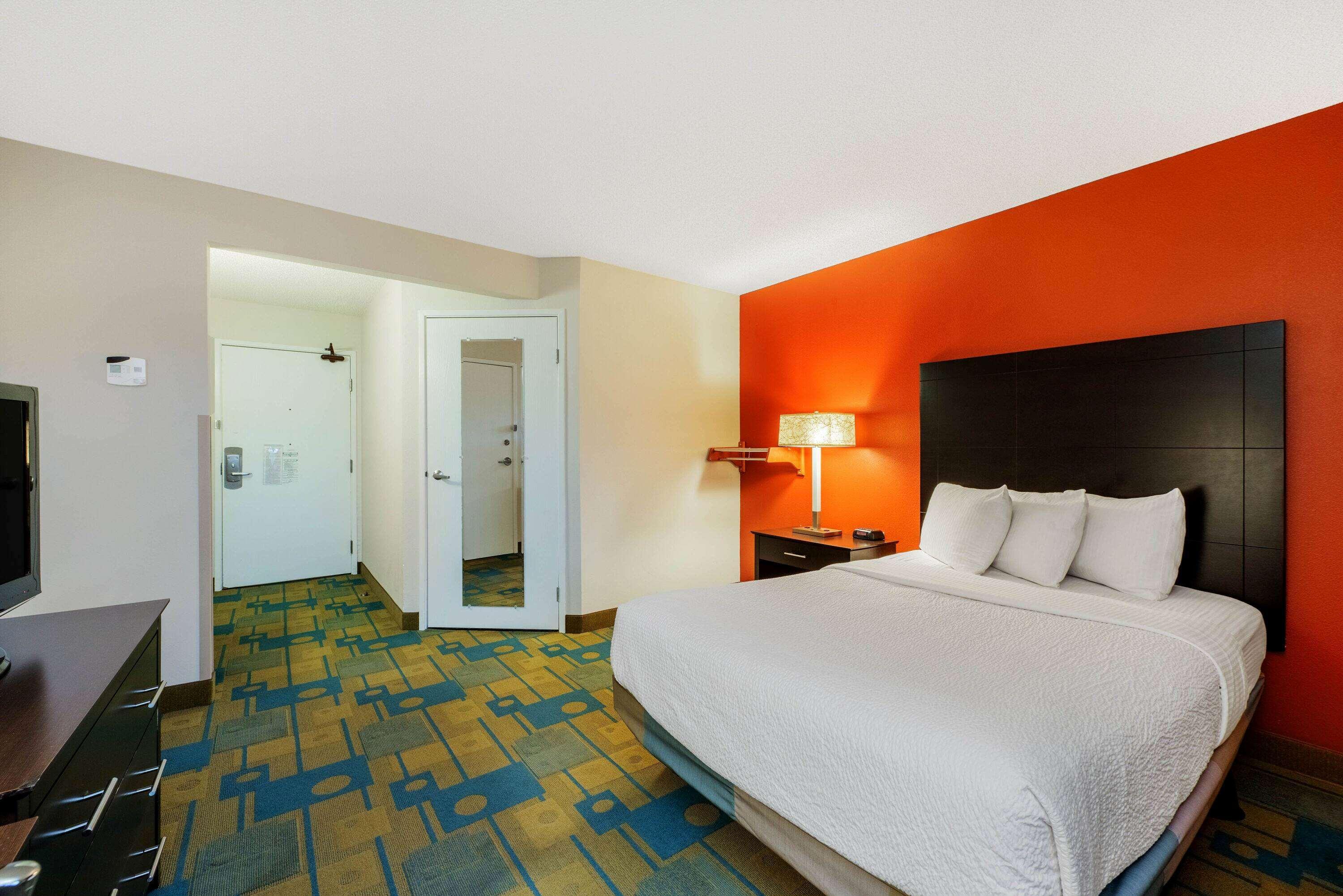 La Quinta By Wyndham Oh Hotel Mansfield