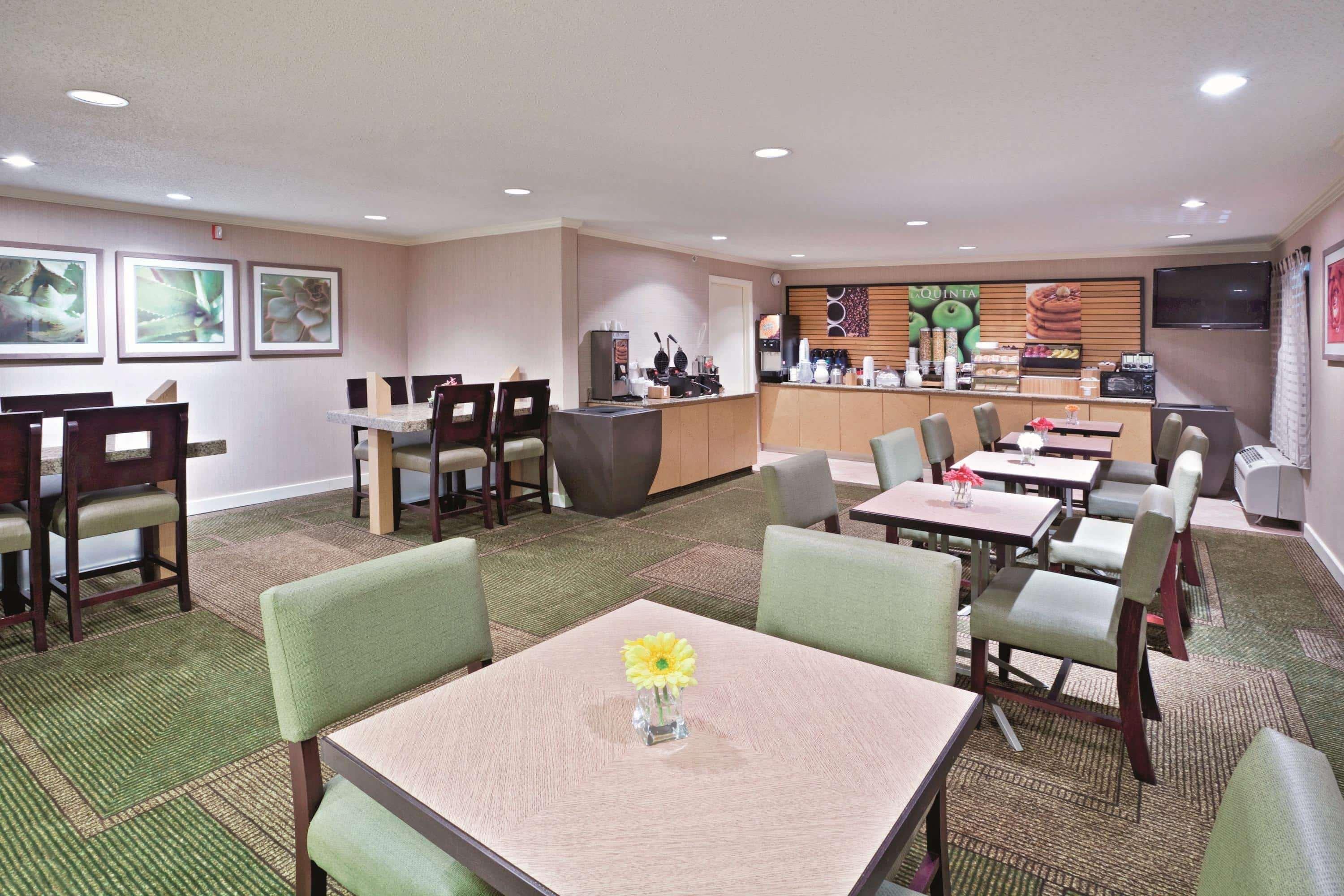 La Quinta By Wyndham Oh Hotel 3*